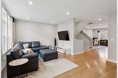2237 W Coulter Street #4, Chicago, IL 60608 - Photo 8