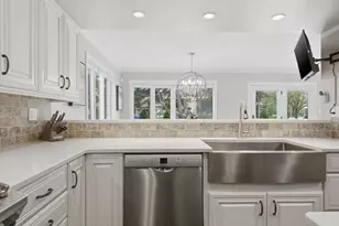 1840 Golf View Dr, Bartlett, IL 60103 - Photo 20