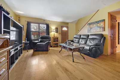 128 Fairview Lane, Streamwood, IL 60107 - Photo 4