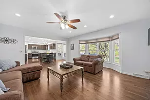 38 Breckenridge Dr, Aurora, IL 60504 - Photo 18