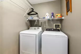 282 Waterford Dr, Lake Zurich, IL 60047 - Photo 22