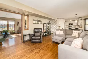 282 Waterford Dr, Lake Zurich, IL 60047 - Photo 12