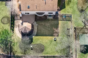 282 Waterford Dr, Lake Zurich, IL 60047 - Photo 40