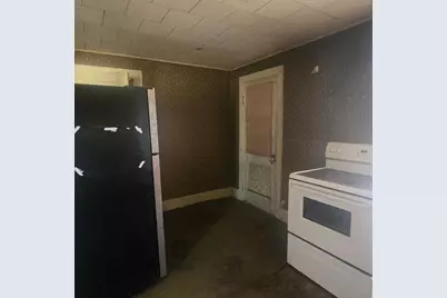 201 W 2nd Street, Leaf River, IL 61047 - Photo 14