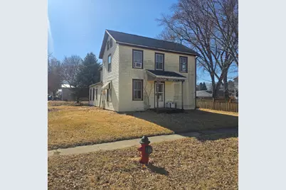 201 W 2nd Street, Leaf River, IL 61047 - Photo 6