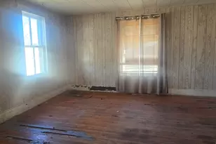 201 W 2nd St, Leaf River, IL 61047 - Photo 12