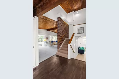 9337 Lincolnwood Drive, Evanston, IL 60203 - Photo 2