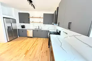 1945 W Thomas St, Chicago, IL 60622 - Photo 8