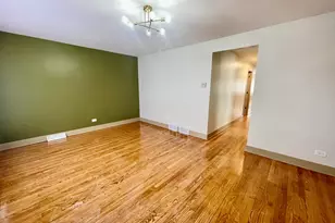 1039 W 103rd St, Chicago, IL 60643 - Photo 2