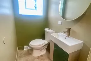 1039 W 103rd St, Chicago, IL 60643 - Photo 8