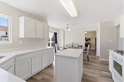 502 Kristen Street, Plano, IL 60545 - Photo 8