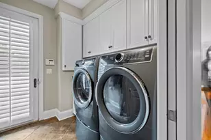 33 Washington Cir, Lake Forest, IL 60045 - Photo 32