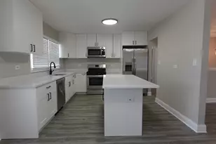 1800 Hollywood Ave, Hanover Park, IL 60133 - Photo 10