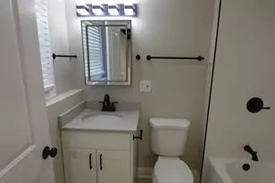 1800 Hollywood Ave, Hanover Park, IL 60133 - Photo 28