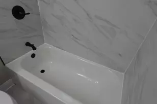 1800 Hollywood Ave, Hanover Park, IL 60133 - Photo 16