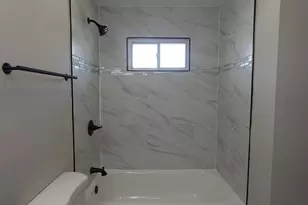 1800 Hollywood Ave, Hanover Park, IL 60133 - Photo 18