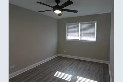 1800 Hollywood Avenue, Hanover Park, IL 60133 - Photo 24
