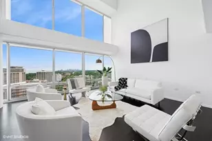 1720 Maple Ave, Evanston, IL 60201 - Photo 2