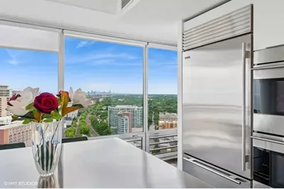 1720 Maple Avenue #2710, Evanston, IL 60201 - Photo 10