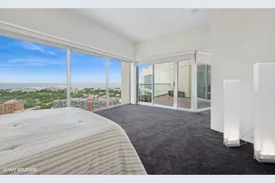 1720 Maple Avenue #2710, Evanston, IL 60201 - Photo 20