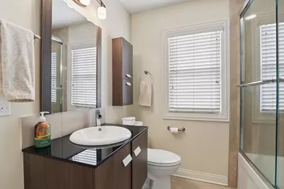 4565 N McVicker Avenue, Chicago, IL 60630 - Photo 12