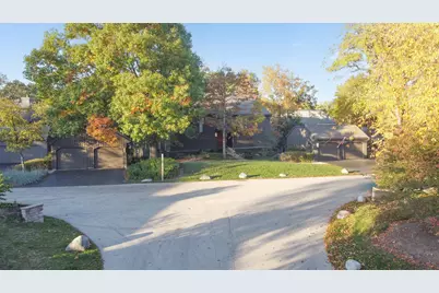 294 W Mallard Point #A, Lake Barrington, IL 60010 - Photo 4