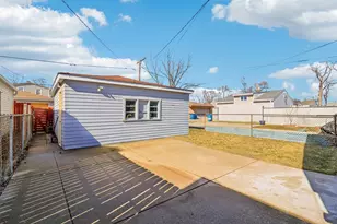 1532 N 39th Ave, Stone Park, IL 60165 - Photo 24