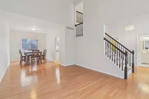 1087 Camillia Pl, Fox River Grove, IL 60021 - Photo 4