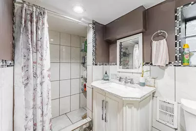 831 N Keystone Avenue, Chicago, IL 60651 - Photo 20