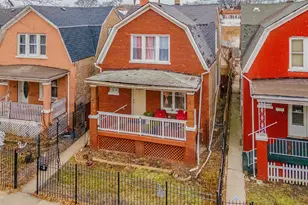 831 N Keystone Ave, Chicago, IL 60651 - Photo 2