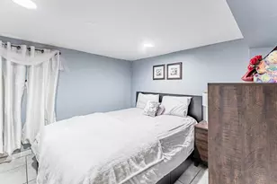 831 N Keystone Ave, Chicago, IL 60651 - Photo 16