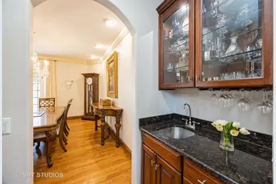 6100 Timber Ridge Court, Indian Head Park, IL 60525 - Photo 6