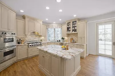 6100 Timber Ridge Court, Indian Head Park, IL 60525 - Photo 14