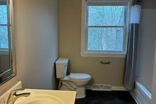 127 Hickory Rd, Oakwood Hills, IL 60013 - Photo 16