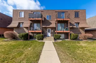 1115 Elizabeth Ct, Crest Hill, IL 60435 - Photo 1