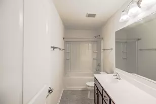 3718 Tramore Ct, Naperville, IL 60564 - Photo 16