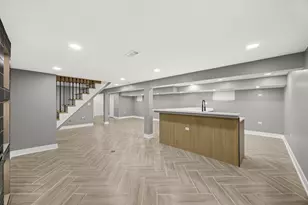 8645 S Bennett Ave, Chicago, IL 60617 - Photo 34