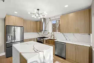 8645 S Bennett Ave, Chicago, IL 60617 - Photo 10