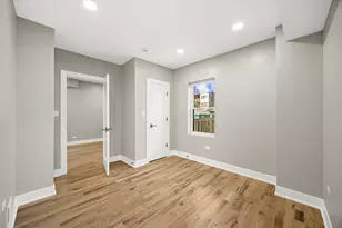 8645 S Bennett Ave, Chicago, IL 60617 - Photo 18