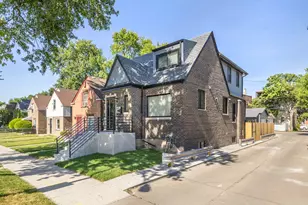 8645 S Bennett Ave, Chicago, IL 60617 - Photo 2