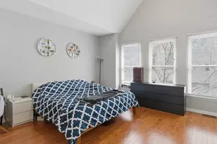 842 W 15th Pl, Chicago, IL 60608 - Photo 6