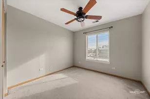 2477 Smithfield Ct, Aurora, IL 60503 - Photo 16