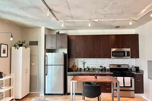 659 W Randolph St, Chicago, IL 60661 - Photo 2