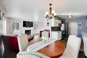 1207 Sandhurst Ln, South Elgin, IL 60177 - Photo 8