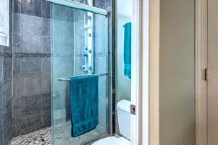 4543 S Prairie Ave, Chicago, IL 60653 - Photo 16