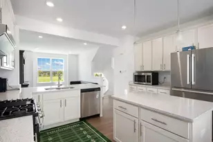 9256 Harlowe Ln, Orland Park, IL 60462 - Photo 8