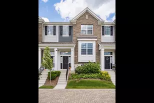 9256 Harlowe Ln, Orland Park, IL 60462 - Photo 1