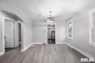 2519 29 1/2 St, Rock Island, IL 61201 - Photo 12