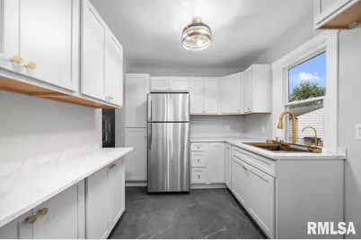 2519 29 1/2 Street, Rock Island, IL 61201 - Photo 14