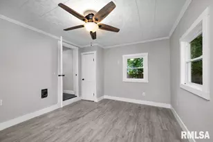 2519 29 1/2 St, Rock Island, IL 61201 - Photo 18